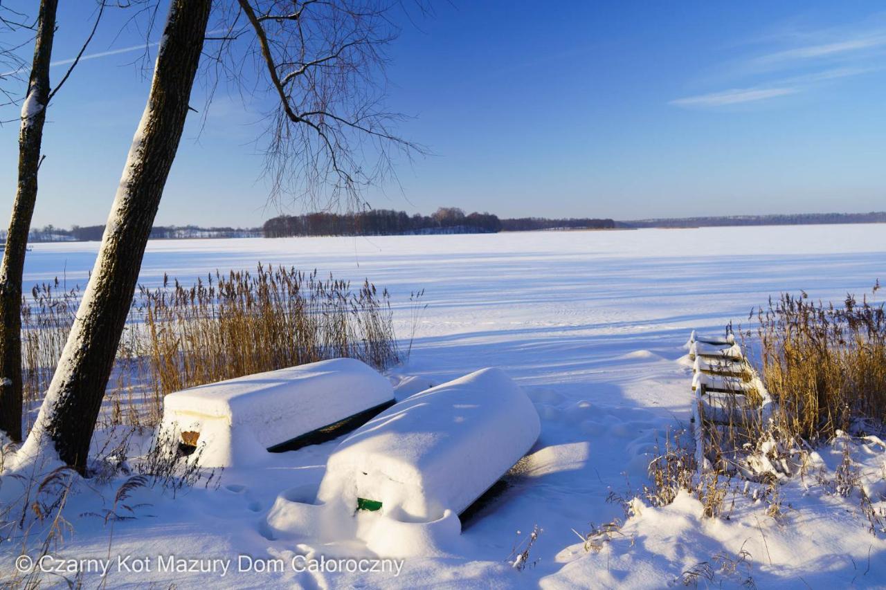 MalkinieCzarny Kot Mazury Dom Caloroczny别墅 外观 照片