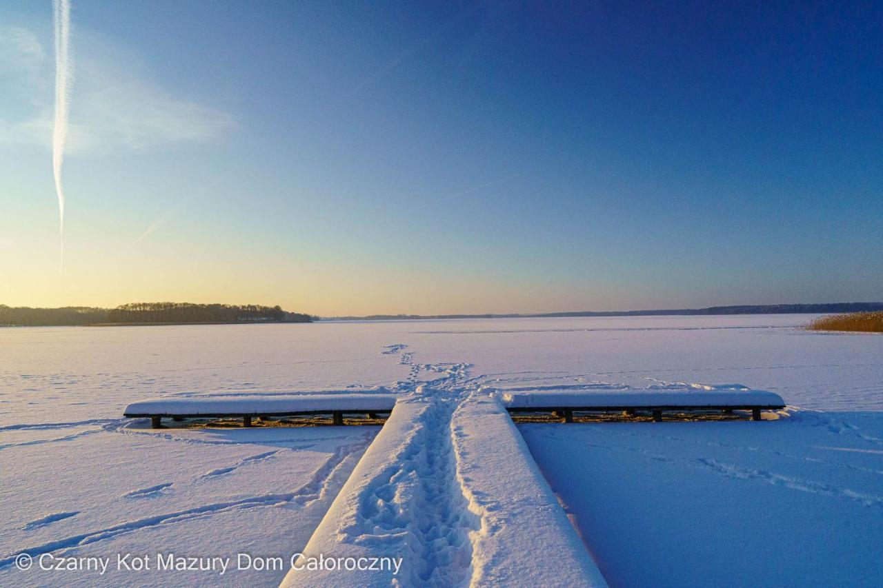 MalkinieCzarny Kot Mazury Dom Caloroczny别墅 外观 照片