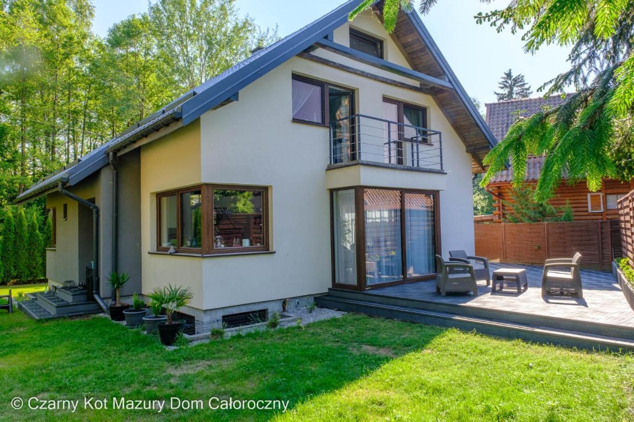 MalkinieCzarny Kot Mazury Dom Caloroczny别墅 外观 照片