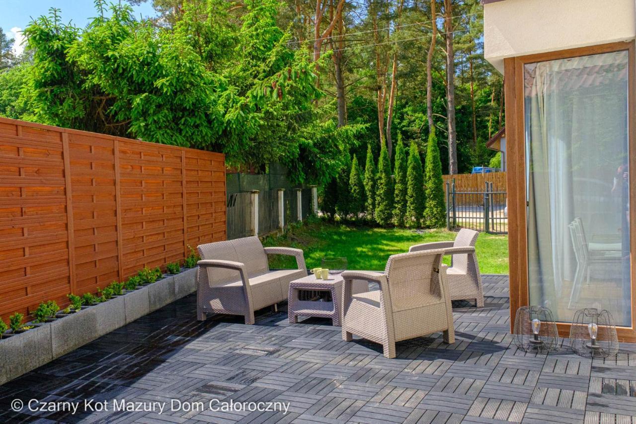 MalkinieCzarny Kot Mazury Dom Caloroczny别墅 外观 照片