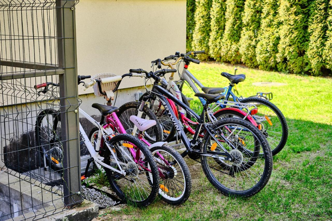 MalkinieCzarny Kot Mazury Dom Caloroczny别墅 外观 照片